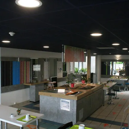 Ibis Budget Hotel 2*