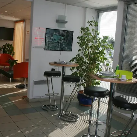 Ibis Budget Hotel 2*