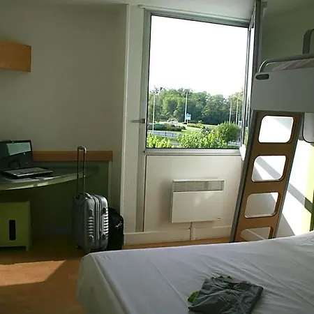 Ibis Budget Hotell 2*