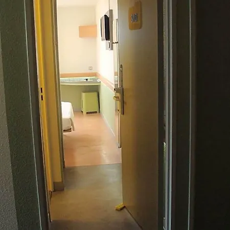 Hotell Ibis Budget 2*