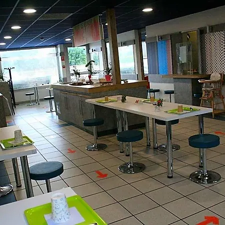Ibis Budget Hotell 2*