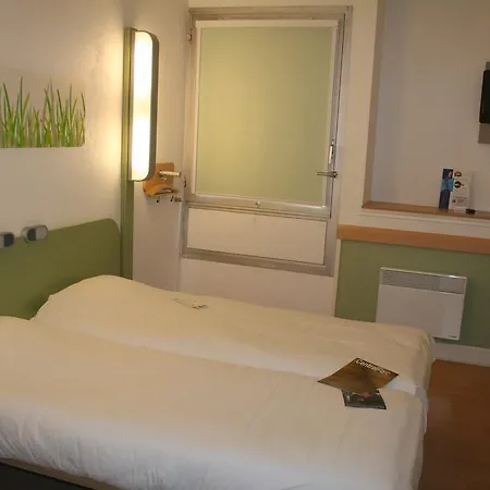 Ibis Budget Hotel 2*